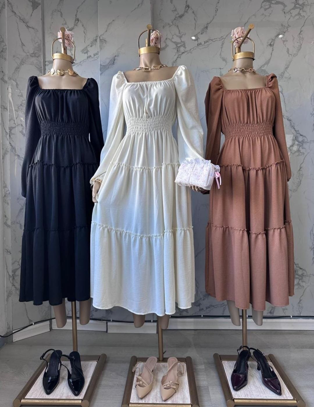 307206dd-d13f-432c-8817-02005e51b889 VESTIDO LARGO AMANDA LISO - Imagen 1